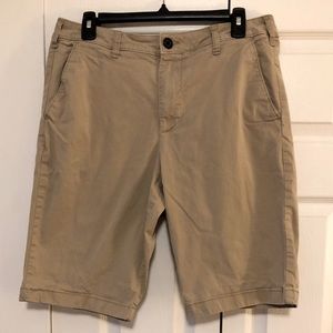 Flat front 12” Hollister shorts size:W32